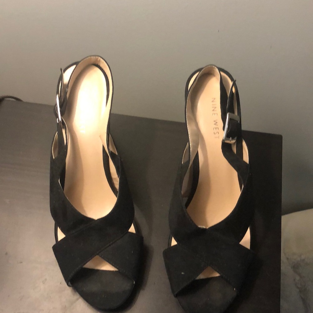 Suede sandal